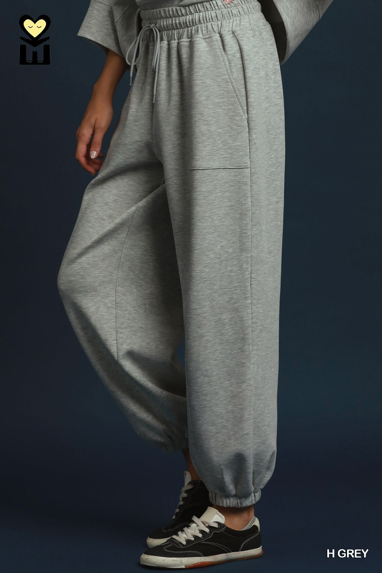 Essential Jogger-Gray