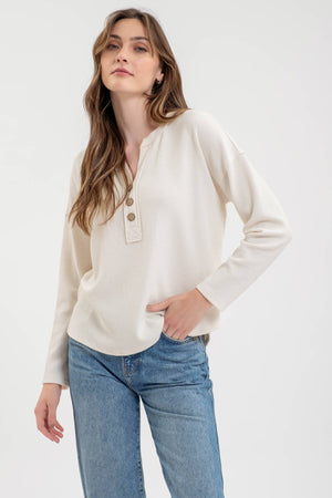 Half Button V-Neck-Cream