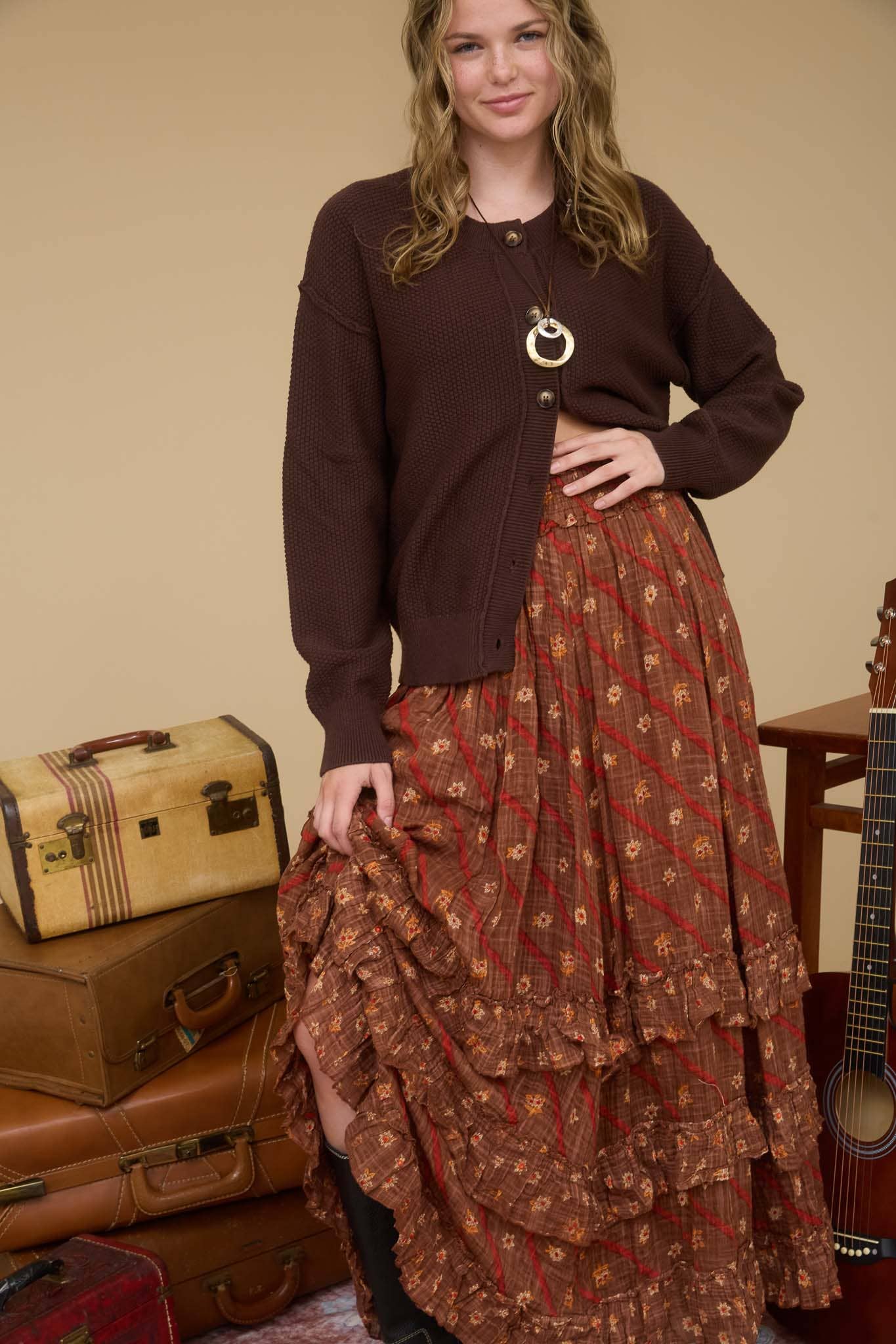 Exposed Seam Round Neck-Chocolate