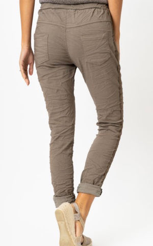 Look Mode- Taupe Jogger