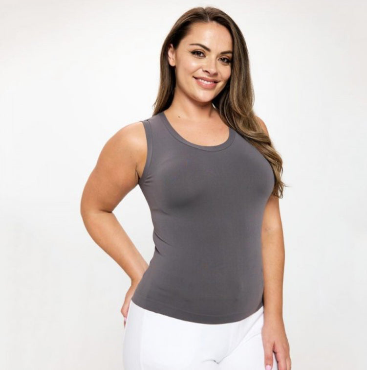 High-Low Seamless Tank-Gray