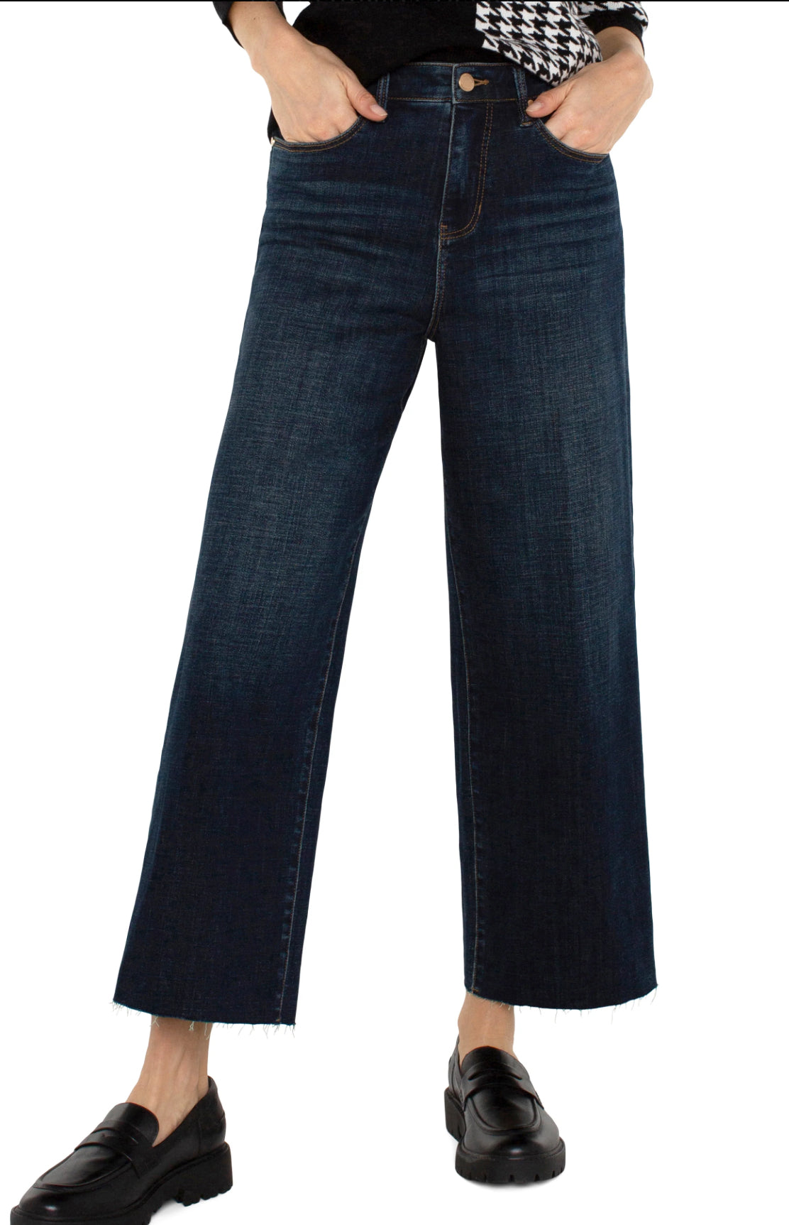 Liverpool HR Crop w/Wide Cut Hem