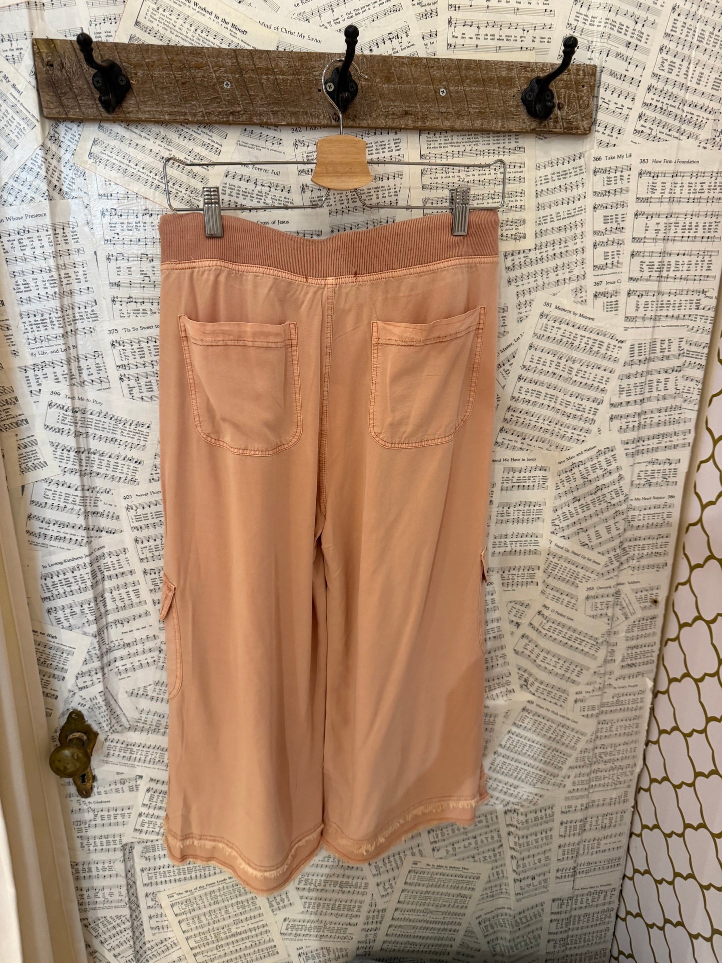 Knip Cargo Pants-Salmon