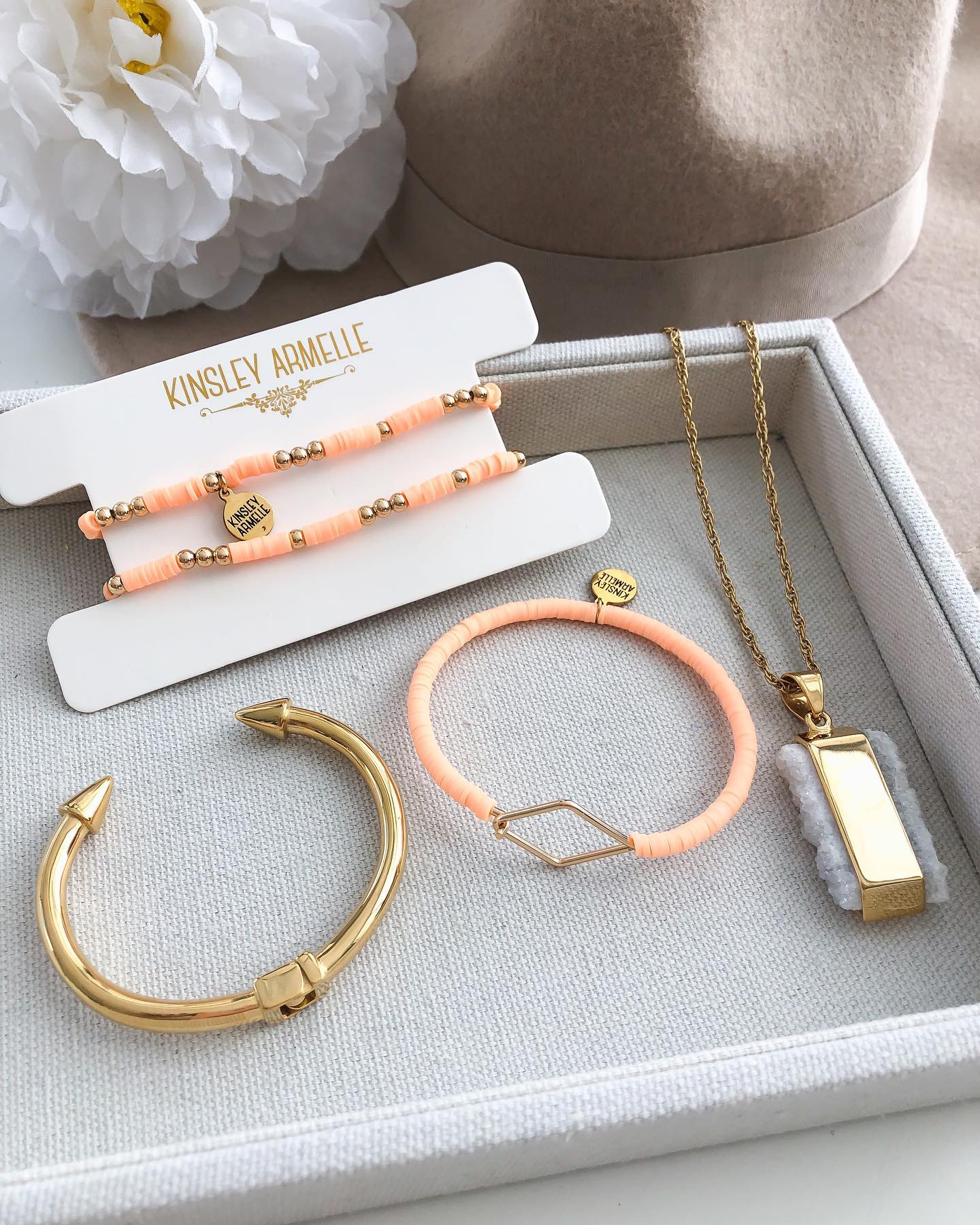 Bangle Collection Quartz Necklace Gold